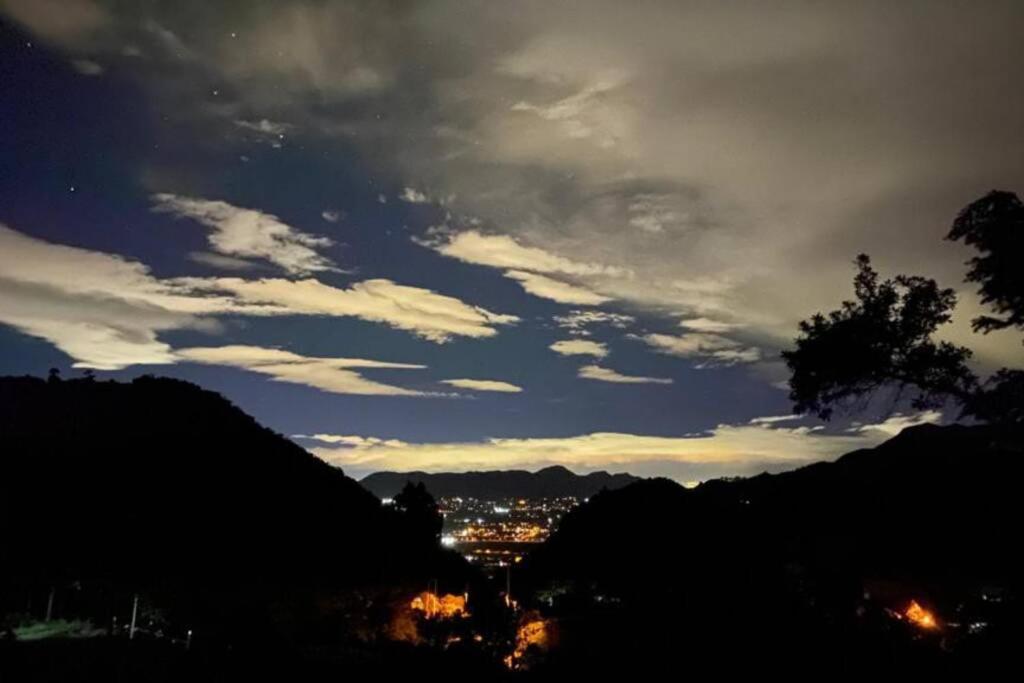 Un Refugio En Las Montanas De Tabio Villa Luaran gambar